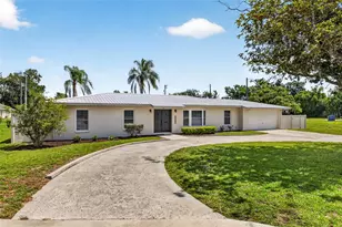 37121 Meridian Ave, Dade City, FL 33525 - Photo 1