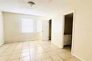 2777 L B McLeod Rd, Orlando, FL 32805 - Photo 9