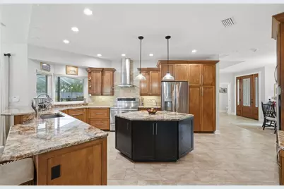 661 7th Avenue N, Tierra Verde, FL 33715 - Photo 15