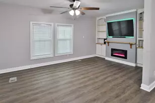 3016 N Maryland Ave, Plant City, FL 33563 - Photo 13