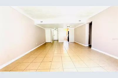 5508 Pokeweed Court #146, Tampa, FL 33617 - Photo 5