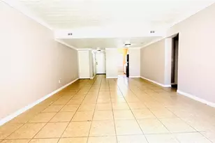 5508 Pokeweed Ct, Tampa, FL 33617 - Photo 5