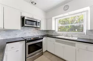 1705 Indian Rocks Rd, Belleair, FL 33756 - Photo 9