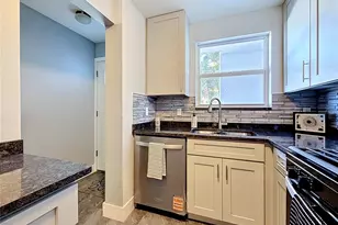 3018 59th St S, Gulfport, FL 33707 - Photo 11
