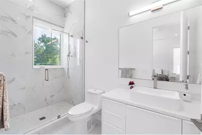 3208 W Lawn Avenue, Tampa, FL 33611 - Photo 41