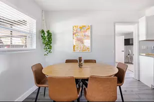 8911 Oren Ave, Tampa, FL 33614 - Photo 5