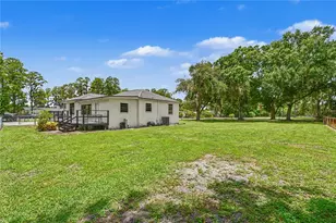 17305 Sherman Rd, Lutz, FL 33558 - Photo 9