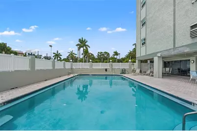 7321 Central Avenue #407, Saint Petersburg, FL 33710 - Photo 17