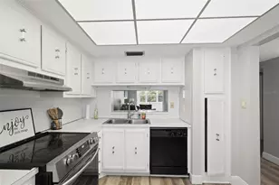 7321 Central Ave, Saint Petersburg, FL 33710 - Photo 5