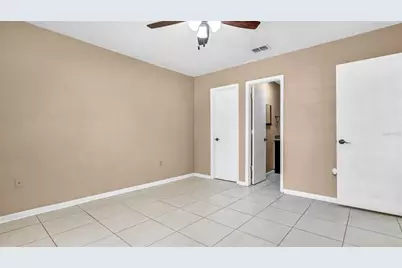 2610 E Lake Avenue, Tampa, FL 33610 - Photo 17