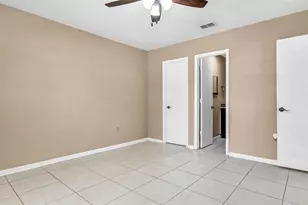 2610 E Lake Ave, Tampa, FL 33610 - Photo 17