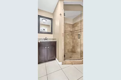 2610 E Lake Avenue, Tampa, FL 33610 - Photo 19