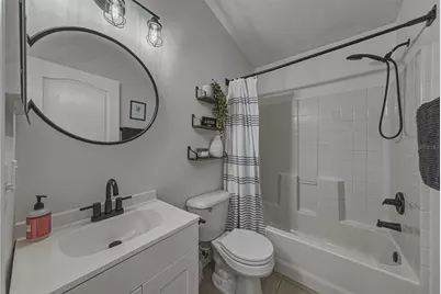 8160 Canterbury Lake Boulevard, Tampa, FL 33619 - Photo 33