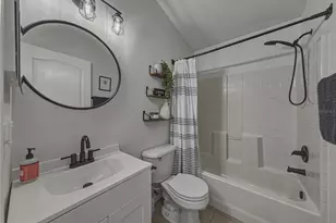 8160 Canterbury Lake Blvd, Tampa, FL 33619 - Photo 33