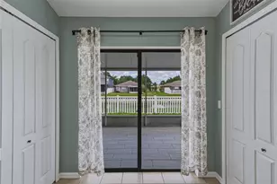 8160 Canterbury Lake Blvd, Tampa, FL 33619 - Photo 17