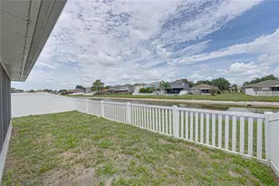 8160 Canterbury Lake Blvd, Tampa, FL 33619 - Photo 41