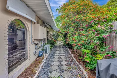 1950 45th Street N, Saint Petersburg, FL 33713 - Photo 23