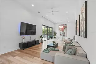 2701 N Poplar Ave, Tampa, FL 33602 - Photo 13