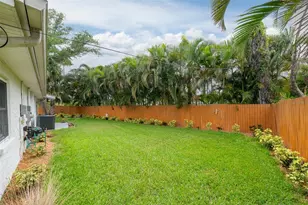 55A Dolphin Dr, Treasure Island, FL 33706 - Photo 25
