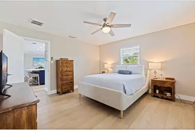 6085 Tanglewood Drive NE, Saint Petersburg, FL 33703 - Photo 21