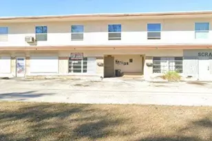 2440 25th St N, Saint Petersburg, FL 33713 - Photo 1