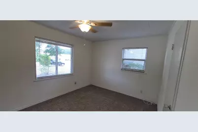 425 40th Avenue NE, Saint Petersburg, FL 33703 - Photo 7