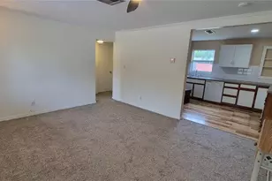 425 40th Ave NE, Saint Petersburg, FL 33703 - Photo 5
