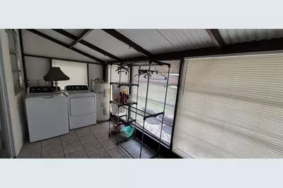 425 40th Avenue NE, Saint Petersburg, FL 33703 - Photo 19