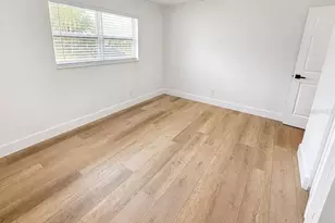 324 42nd Ave N, Saint Petersburg, FL 33703 - Photo 13