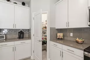 8036 Praise Dr, Tampa, FL 33625 - Photo 17