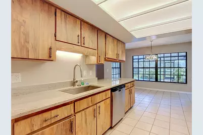 12721 N Armenia Avenue, Tampa, FL 33612 - Photo 31