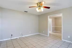 12721 N Armenia Ave, Tampa, FL 33612 - Photo 17
