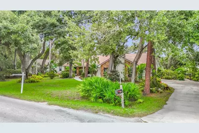 12721 N Armenia Avenue, Tampa, FL 33612 - Photo 3