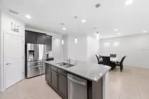 14130 Barrington Stowers Dr, Lithia, FL 33547 - Photo 7