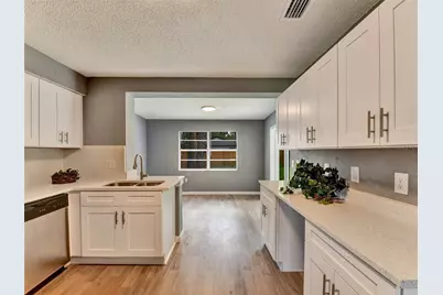 7138 Oakwood Drive, New Port Richey, FL 34652 - Photo 5