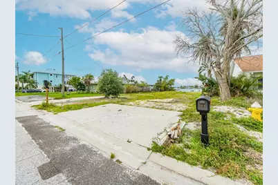 813 Bay Point Drive, Madeira Beach, FL 33708 - Photo 7