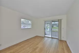 1811 Bedford Ln, Sun City Center, FL 33573 - Photo 29