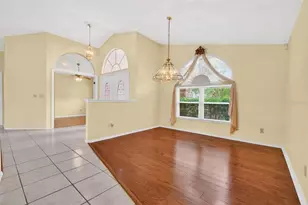14286 Sunshine Ct, Largo, FL 33774 - Photo 9