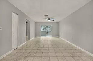 1204 11th Cir SE, Largo, FL 33771 - Photo 5