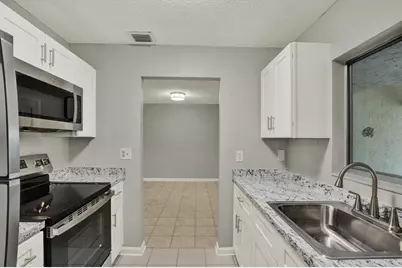 1204 11th Circle SE, Largo, FL 33771 - Photo 11