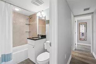 223 Island Way, Clearwater Beach, FL 33767 - Photo 17