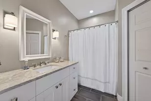 9356 Lake Chase Island Way, Tampa, FL 33626 - Photo 31