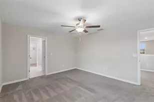 3715 Daisy Bloom Pl, Tampa, FL 33619 - Photo 19