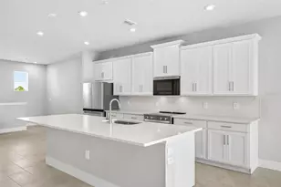 17420 Moonflower Dr, Venice, FL 34293 - Photo 9