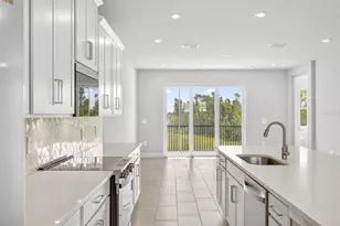 17420 Moonflower Dr, Venice, FL 34293 - Photo 11