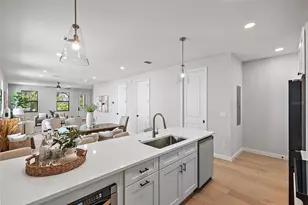 423 11th Ave S, Saint Petersburg, FL 33701 - Photo 7