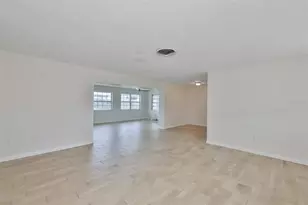 7824 115th St, Seminole, FL 33772 - Photo 5