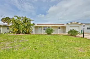 7824 115th St, Seminole, FL 33772 - Photo 1