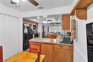 12090 Venice Dr, Spring Hill, FL 34609 - Photo 19
