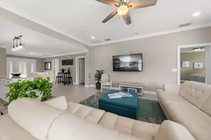 209 Live Oak Ln, Largo, FL 33770 - Photo 9